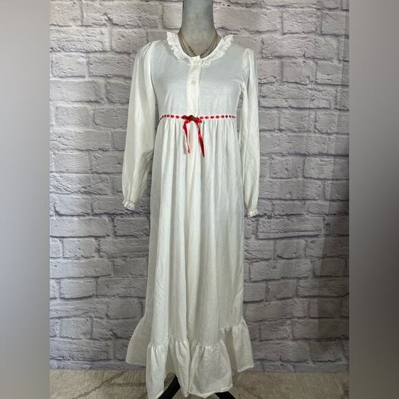 Vintage 80’s Girlhood Core White Long Sleeve Dressing Robe with Red Ribbon - Picture 1 of 5